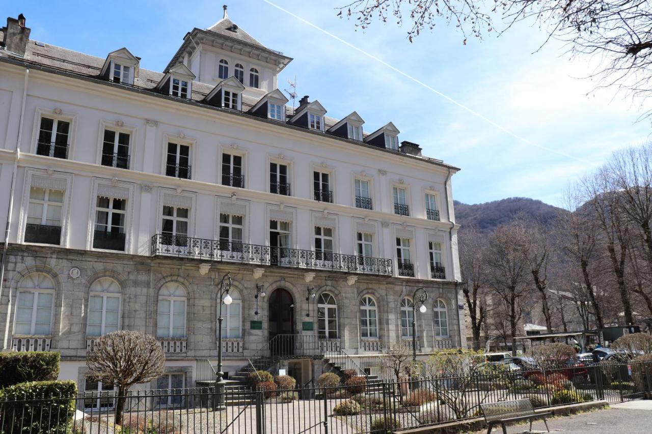 Le Palais D'Etigny Apartment Bagneres-de-Luchon Luaran gambar